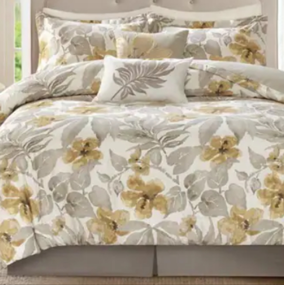 Harbor House Gabrielle King Duvet Cover 104" x 90"